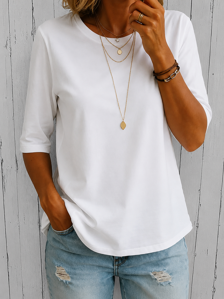 Nadia - Essential Comfort Tee