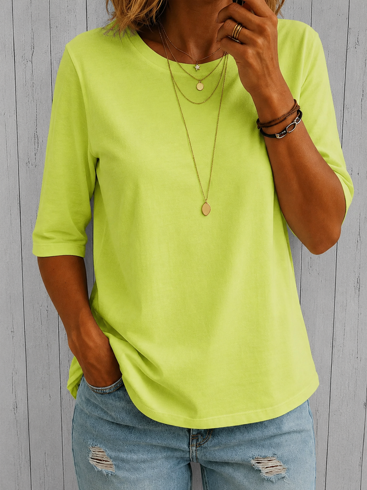 Nadia - Essential Comfort Tee