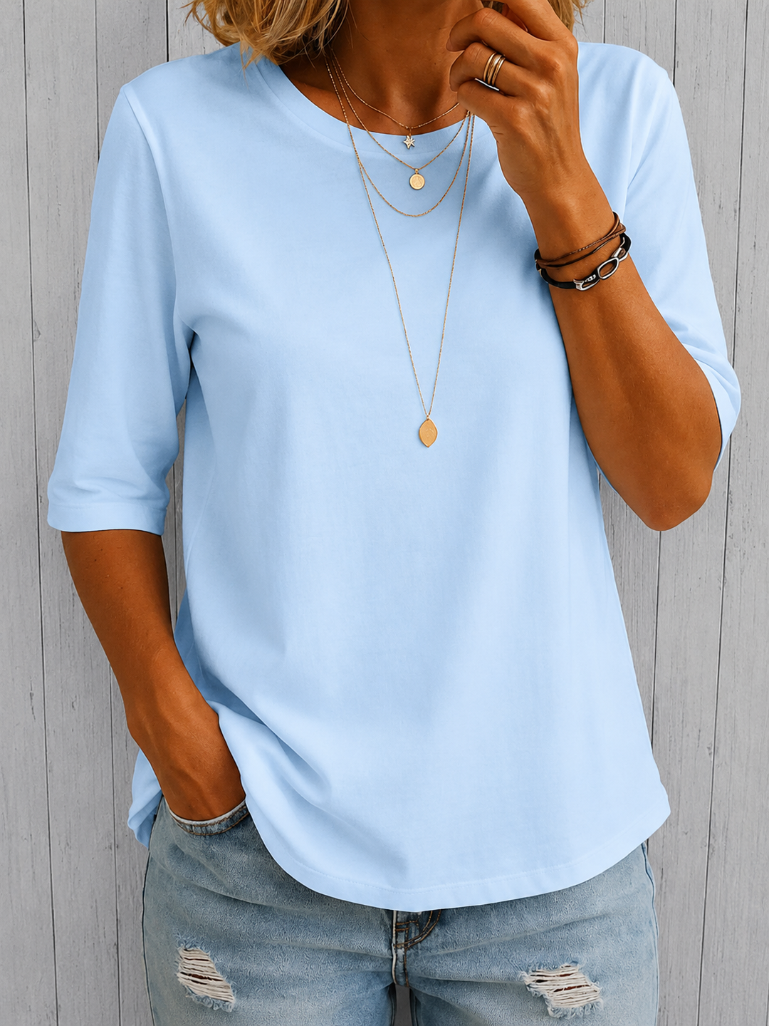 Nadia - Essential Comfort Tee