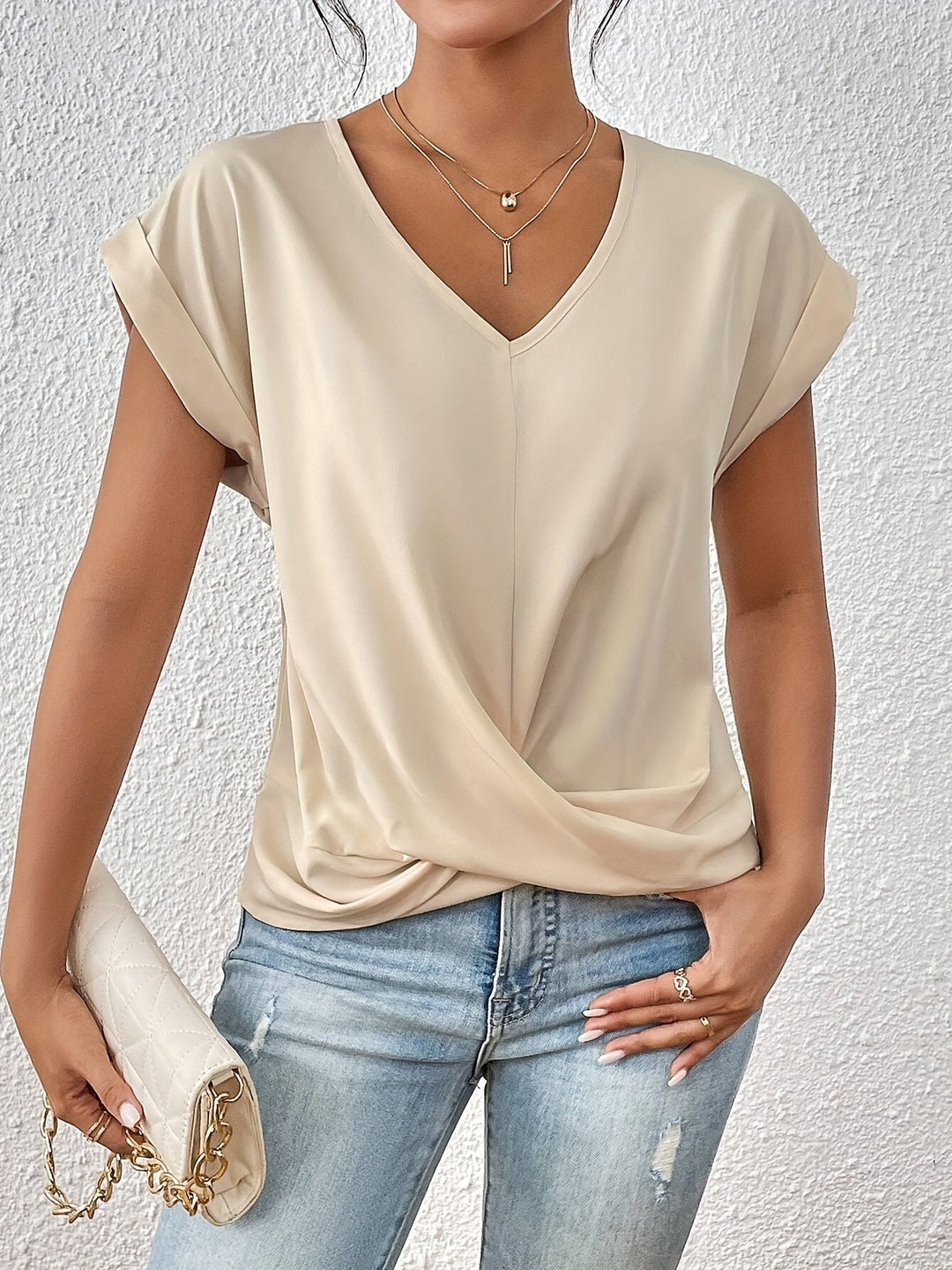 Leyla Tummy tucking V-neck top