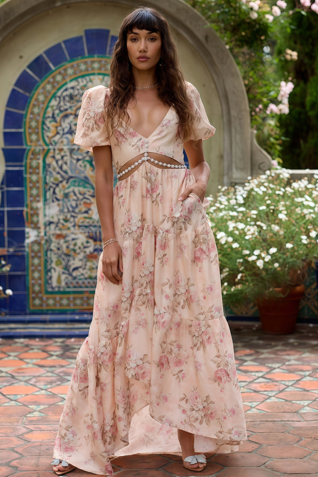 Isolde - Elegant Flowing Dress