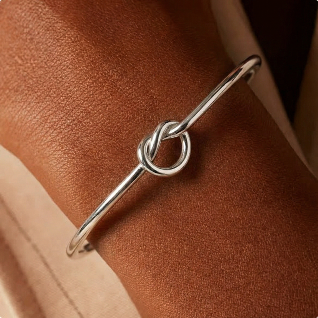 Golden Bracelet with Knot Detail