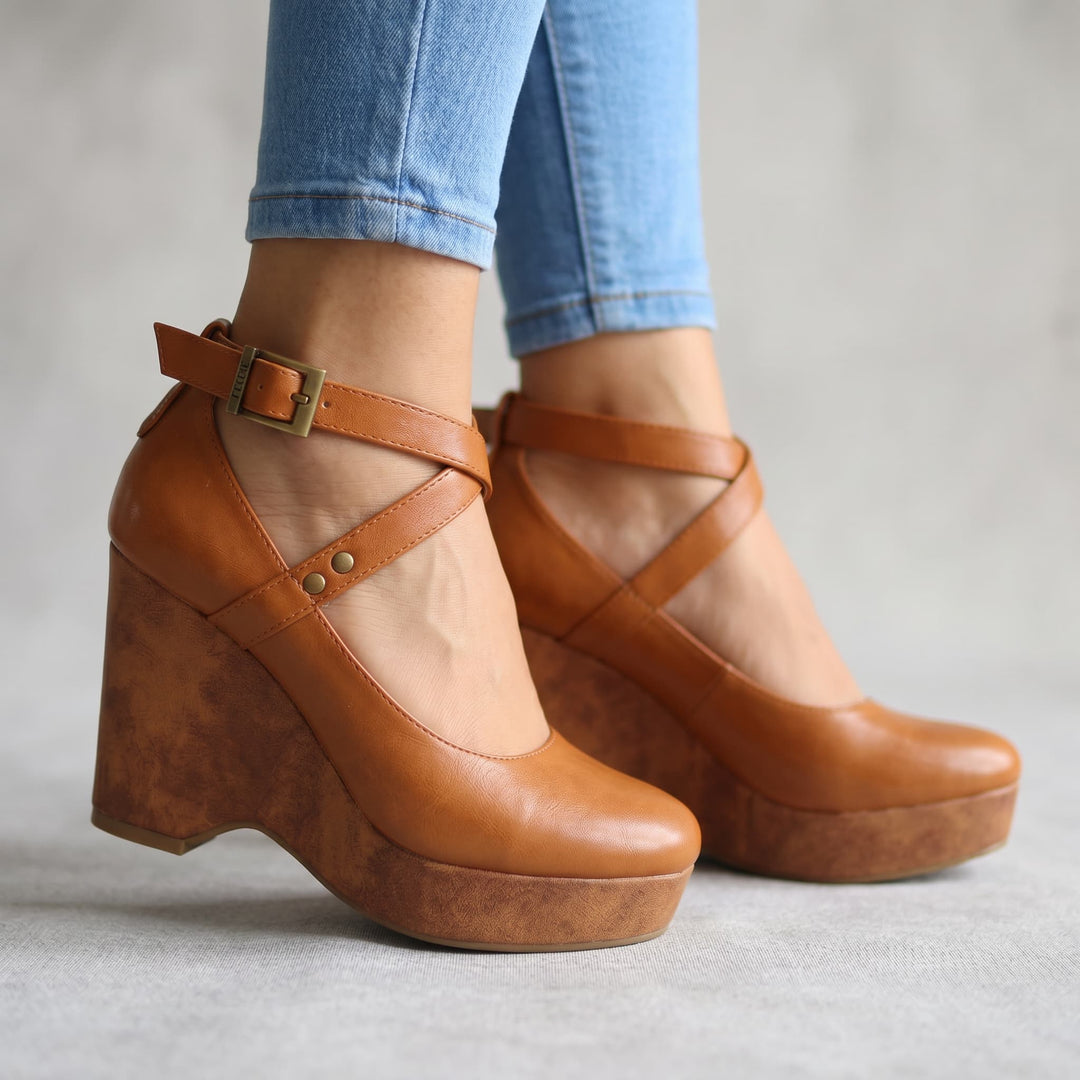 Kiara - Cross-Strap Wedges