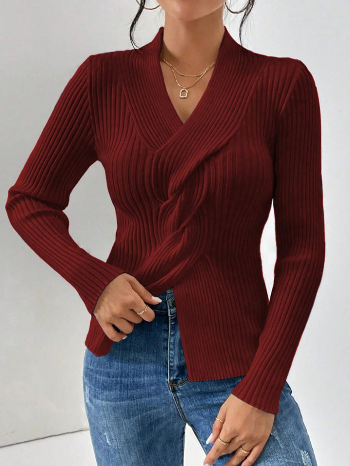 Romy | Hand-knitted V-neck jumper